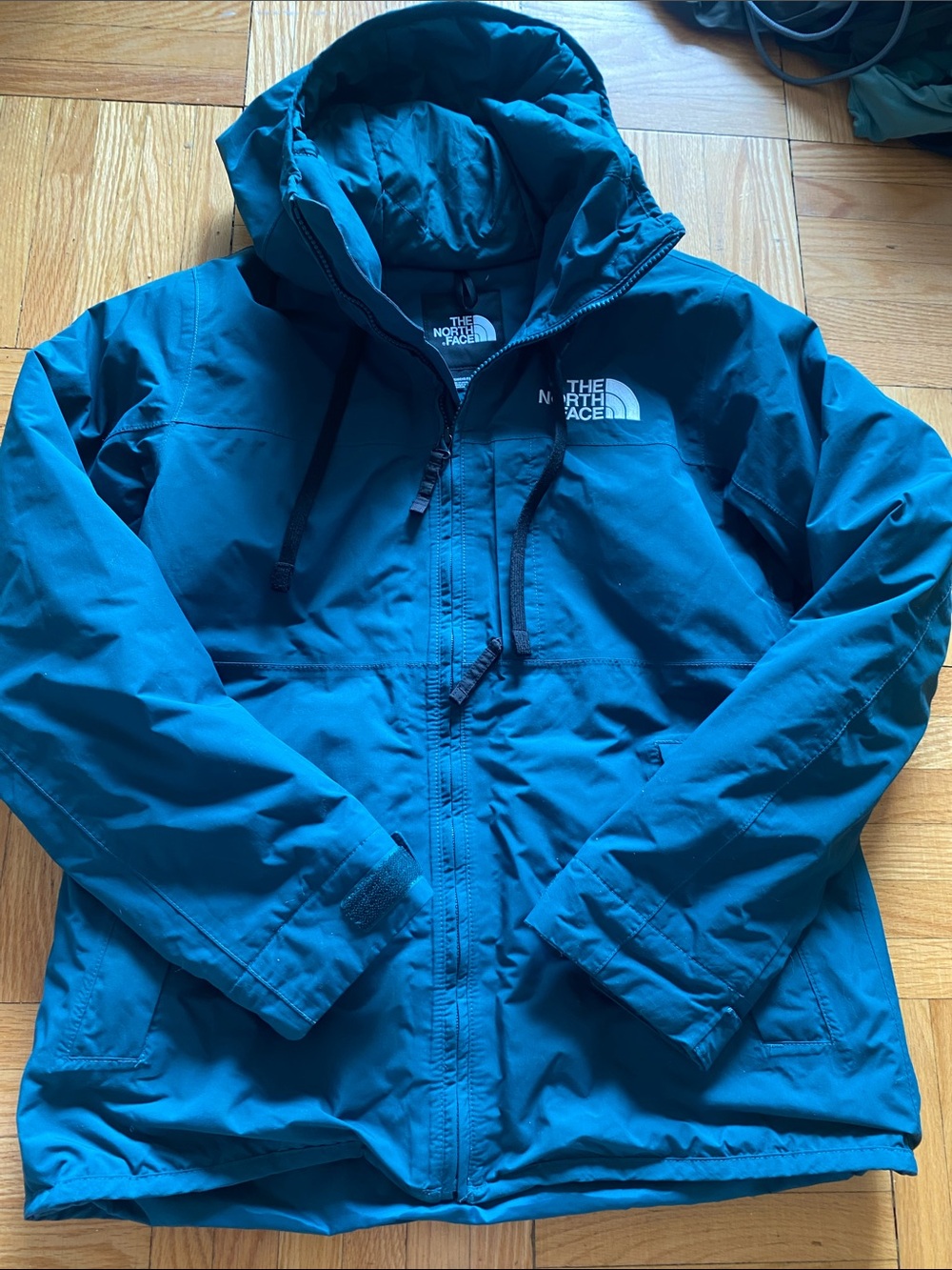 The North Face freedom insulated Hooded ski jacket